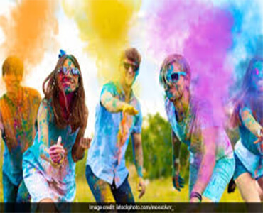 Devotees Playing Holi at Bharat Darshan